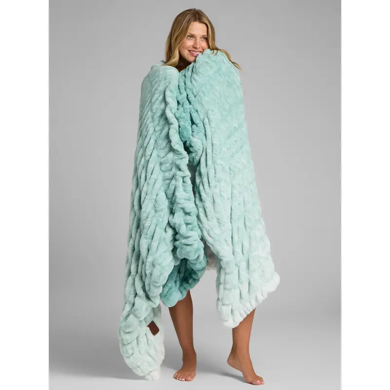 Comfrt Dreamer Blanket - Oversized Plush Throw (Mega)