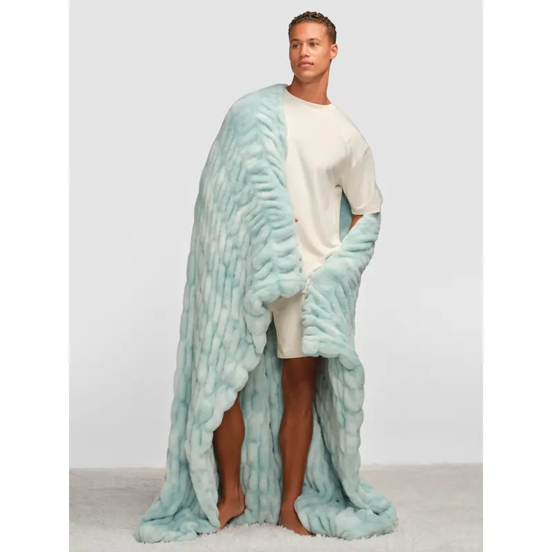 Comfrt Dreamer Blanket - Oversized Plush Throw (Mega)