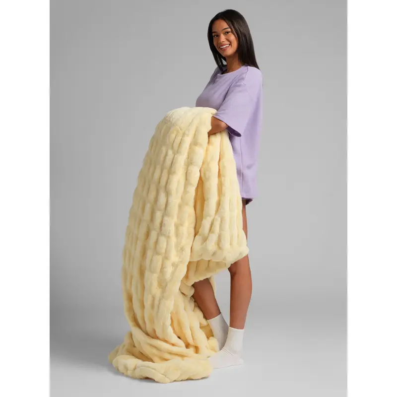 Comfrt Dreamer Blanket - Oversized Plush Throw (Mega)